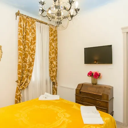 S.stefano Apartment *